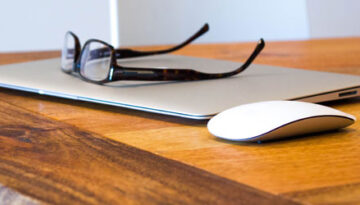 laptop-desk